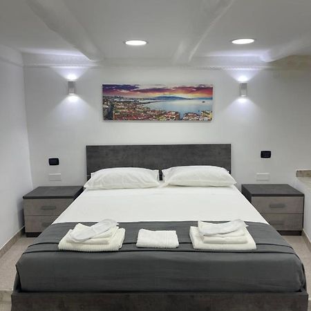 Sott O Pont Napoli Bed & Breakfast Bagian luar foto